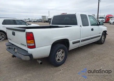 2002 Chevrolet Silverado 1500 Ls z USA, uszkodzony, nr VIN 2GCEC19V821194978